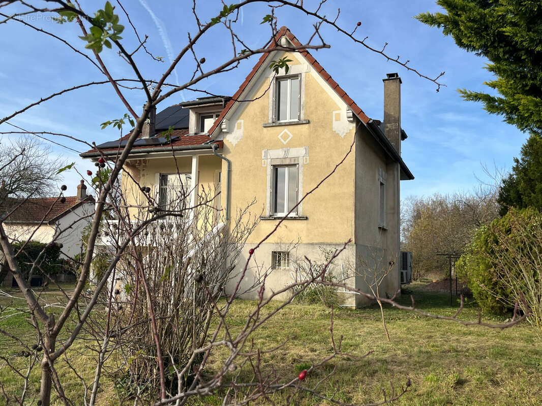 Maison à CUISERY