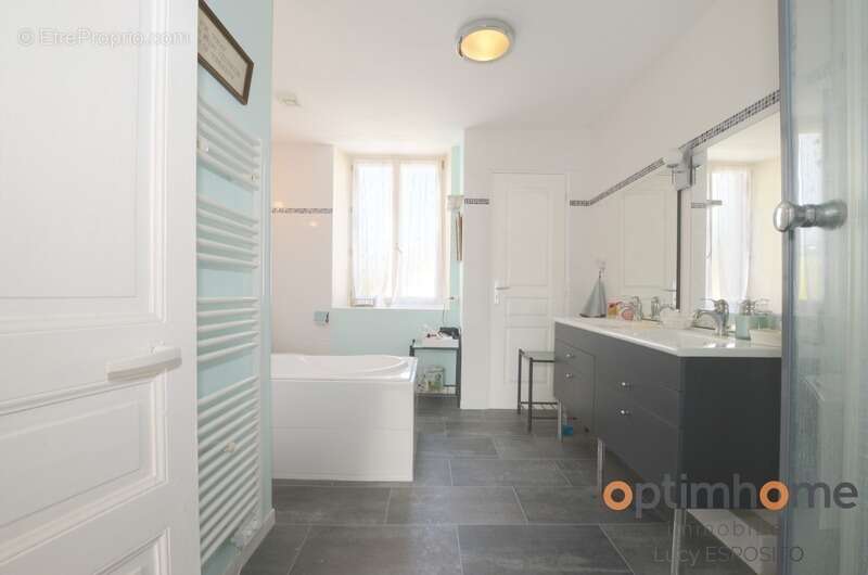  Spacieuse maison de campagne aux multiples possibilités – Saint-Christophe, Charente  - photo 30
