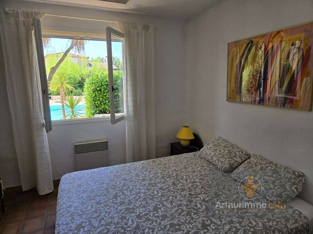 Maison à BORMES-LES-MIMOSAS