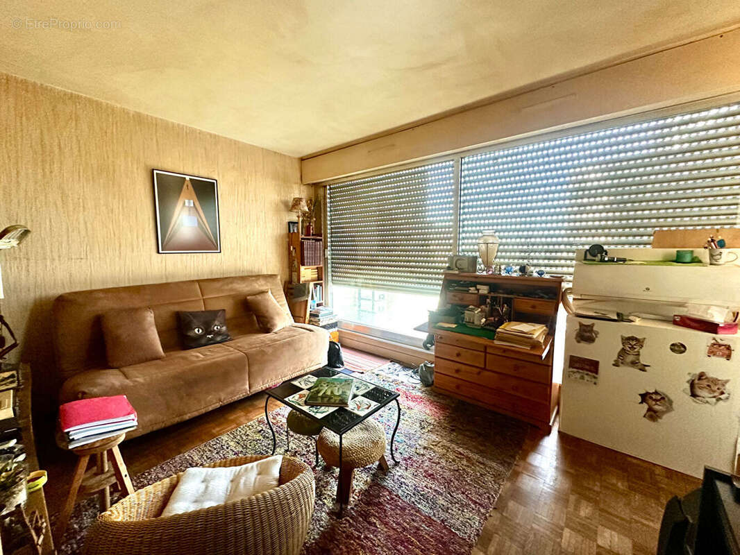 Appartement à COURBEVOIE