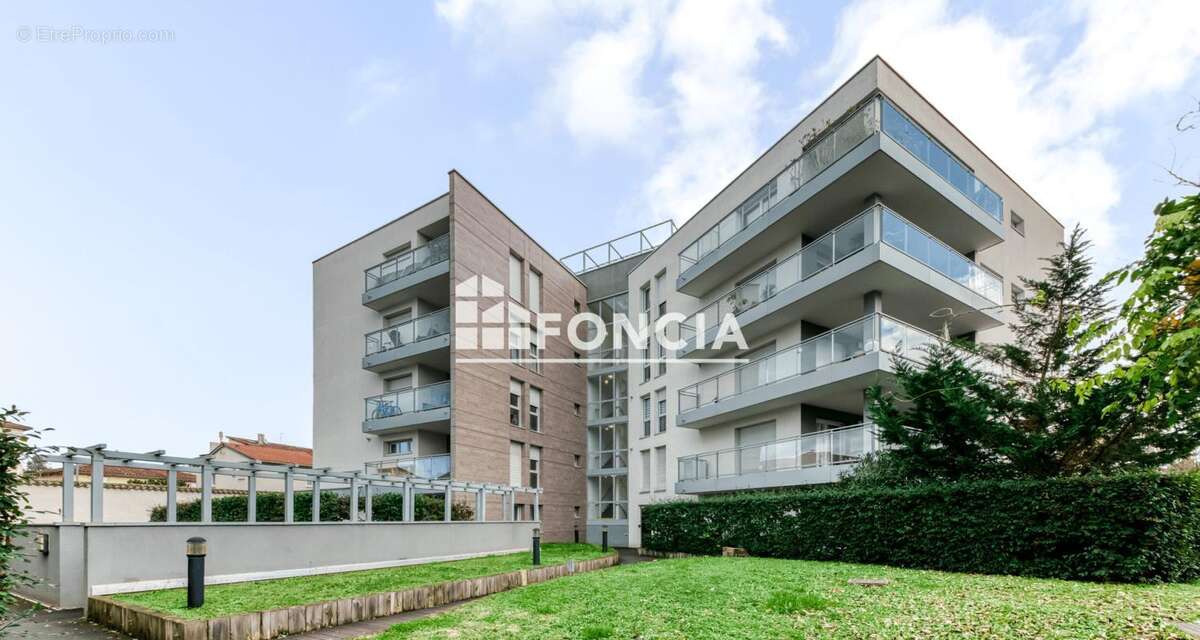 Appartement à TASSIN-LA-DEMI-LUNE