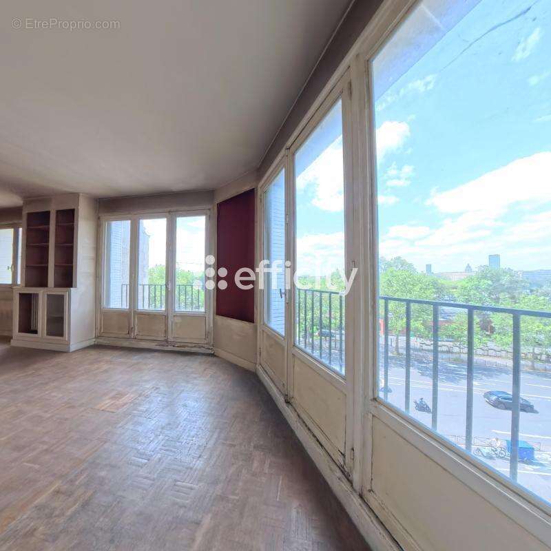 Appartement à PARIS-12E