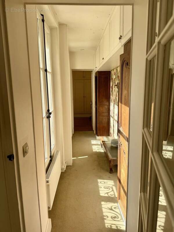 Appartement à PARIS-14E