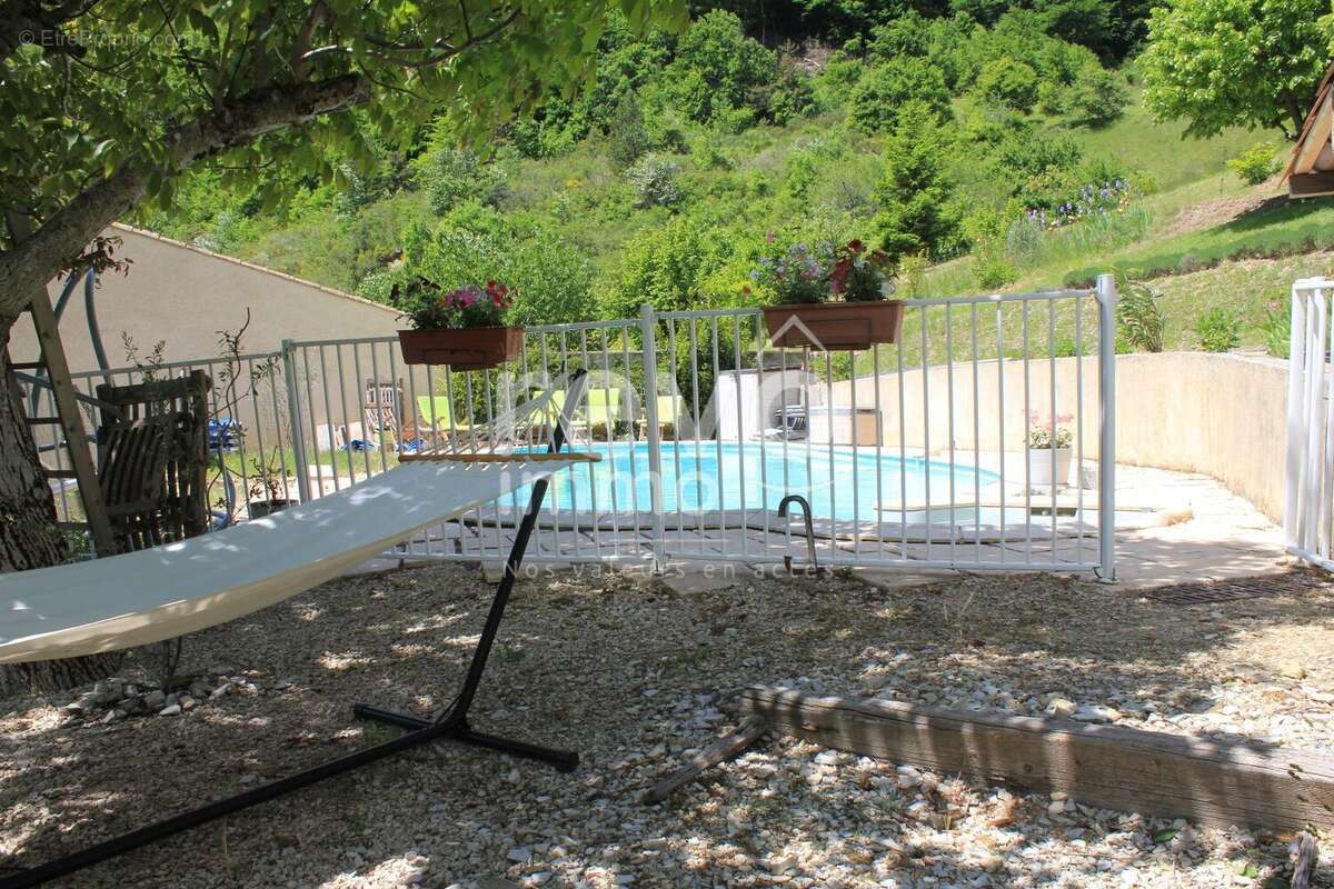 Maison à CHAUDEBONNE