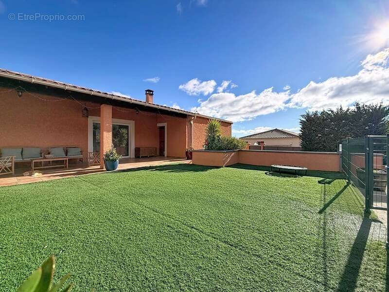 Maison à USCLAS-DU-BOSC