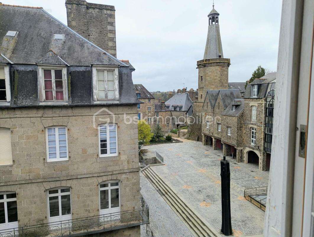 Appartement à FOUGERES
