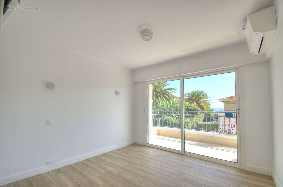 Appartement à SAINT-RAPHAEL