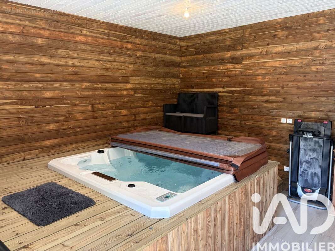 Photo 4 - Maison à BONNEVEAU