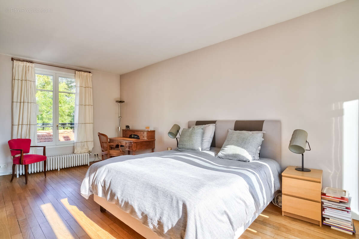 Maison à LE VESINET