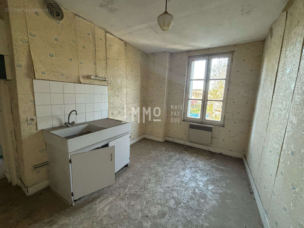 Maison à SAINT-CALAIS