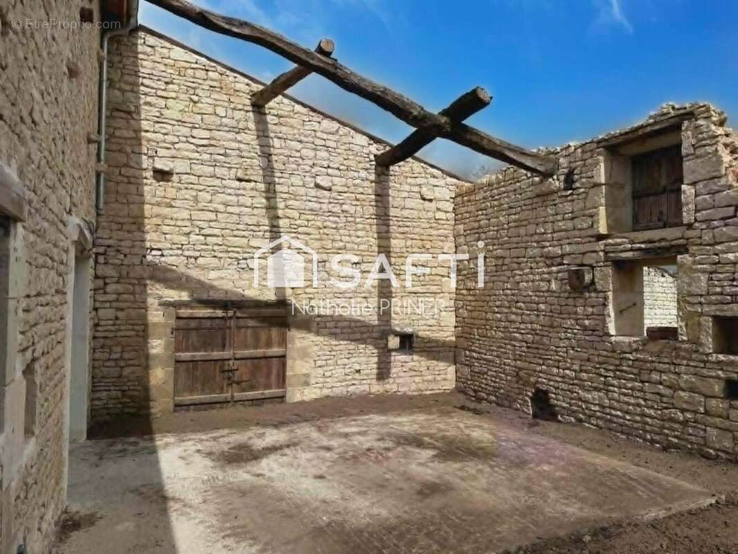 Maison 120 m² à La Rochenard  - photo 2