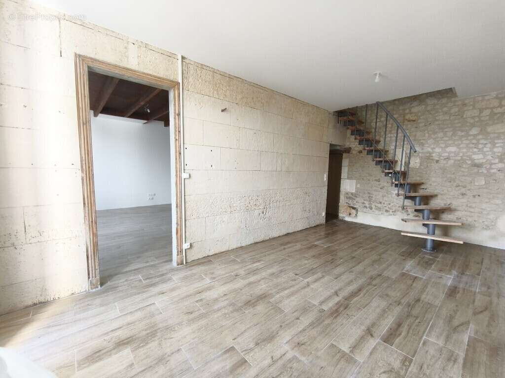 Maison à LA JARD