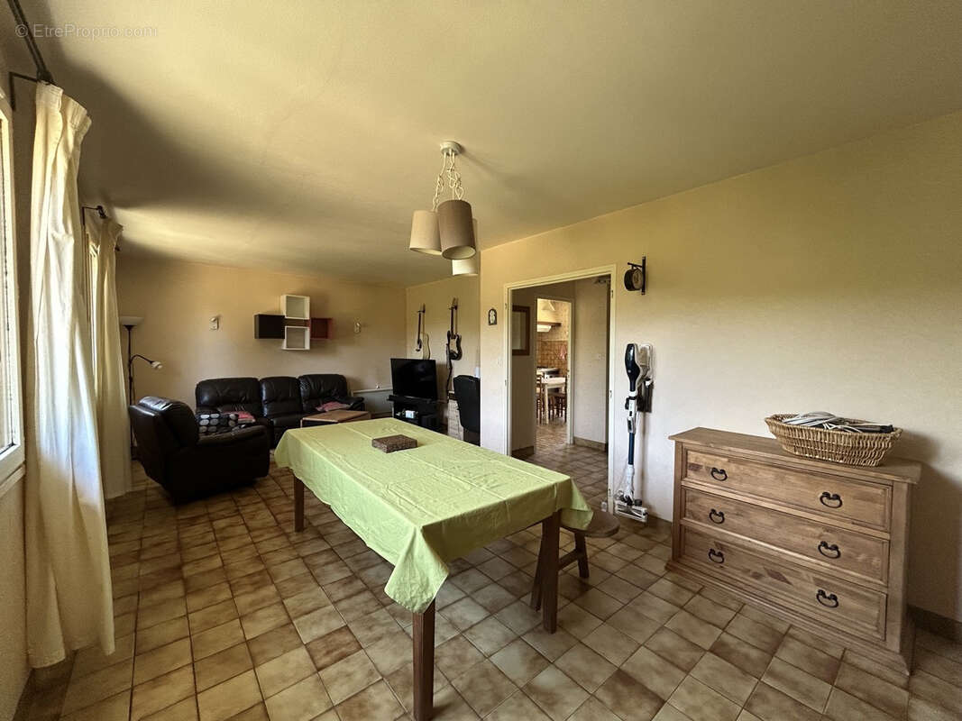 Maison à SEILHAC
