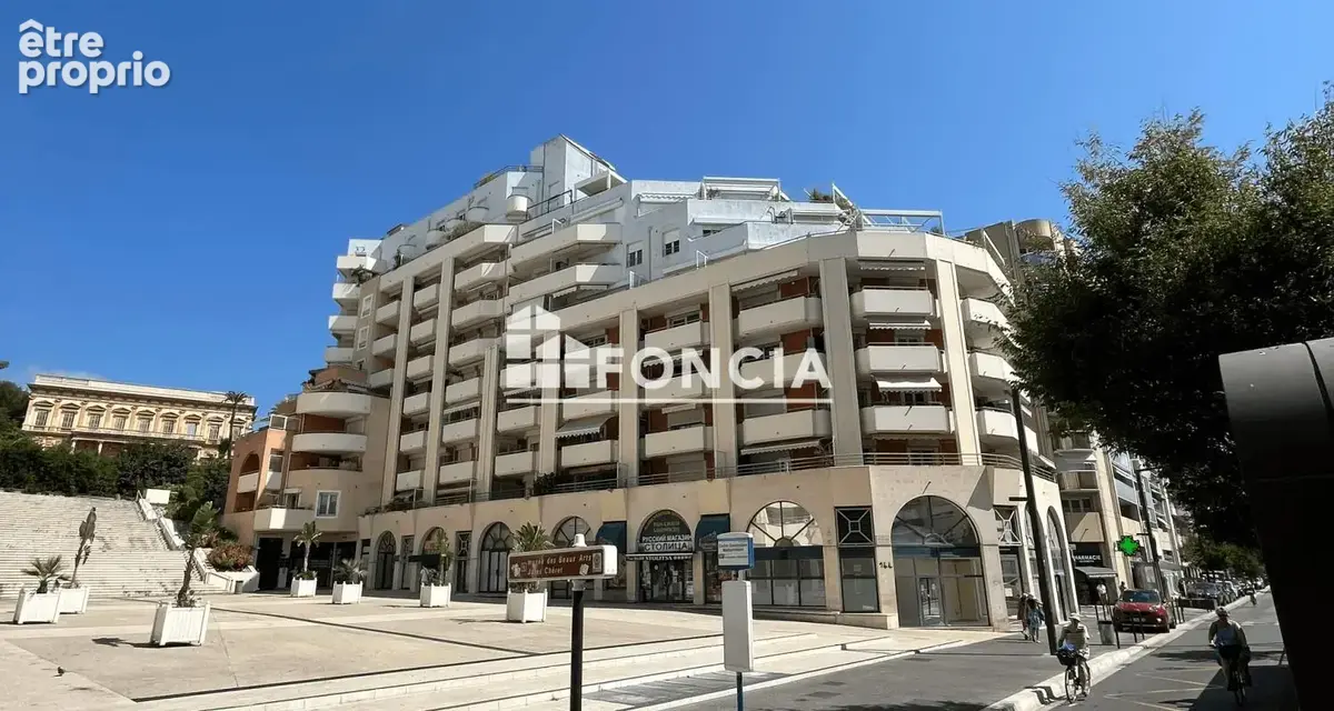 Box de 22m2  à vendre - nice – rue de france  le palais des arts - photo 5