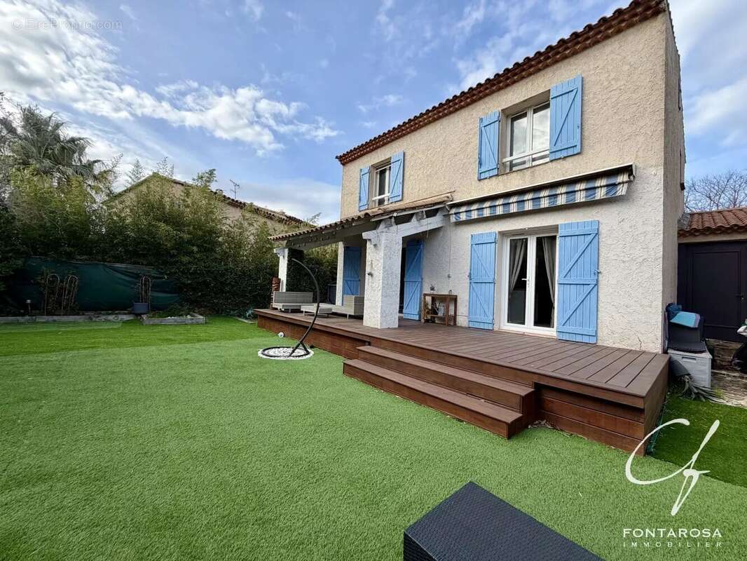 Maison à PUGET-SUR-ARGENS