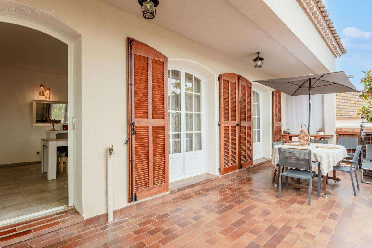 Maison à BESSAN
