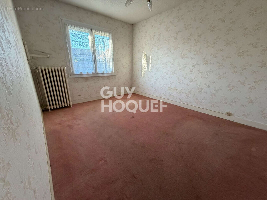 Maison à FLEURY-LES-AUBRAIS