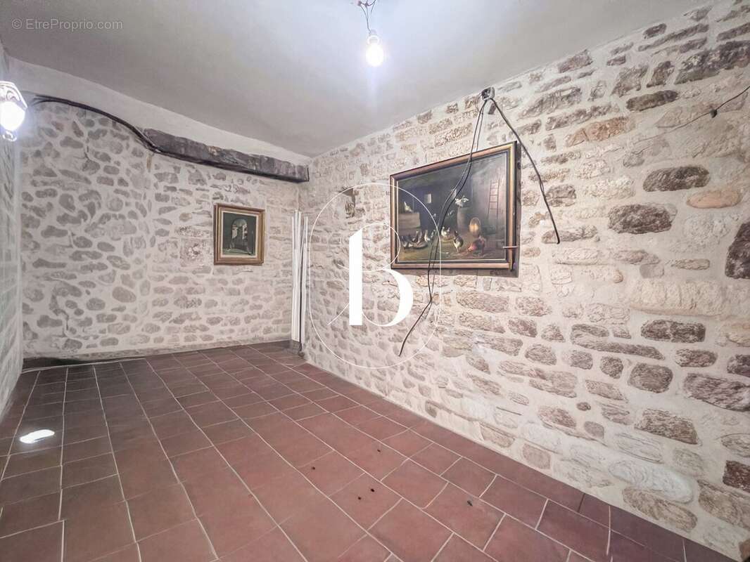Maison à BARJAC