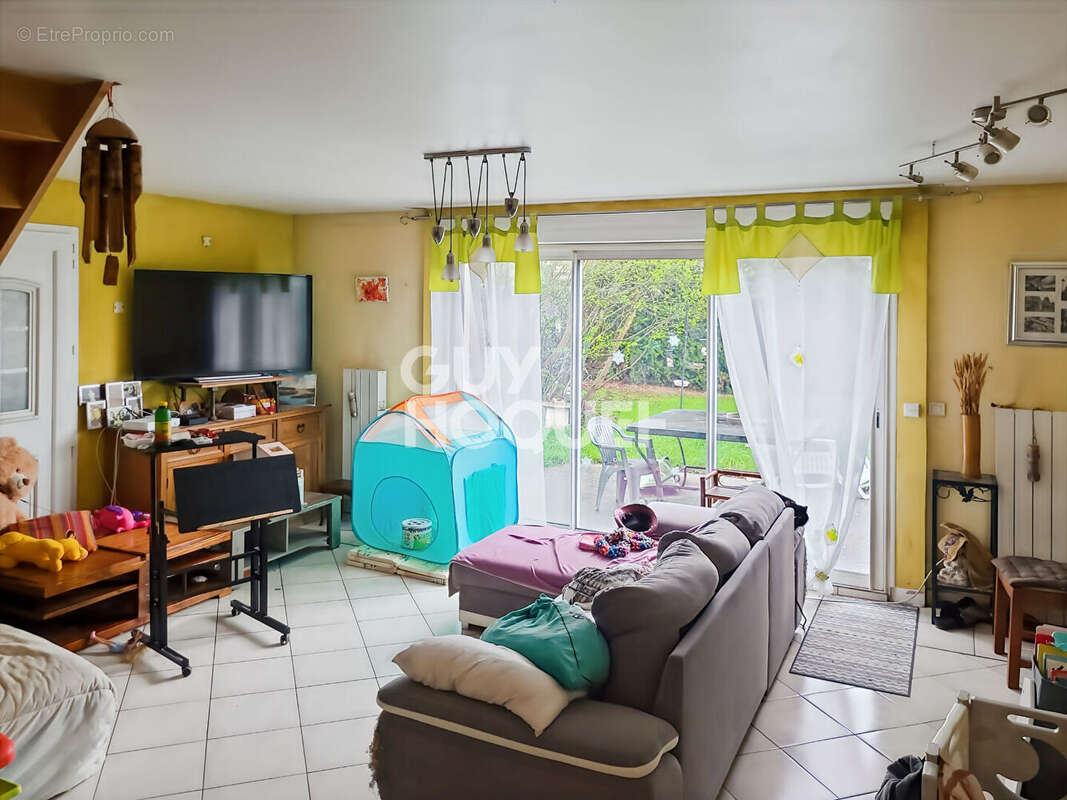 Maison à OZOIR-LA-FERRIERE