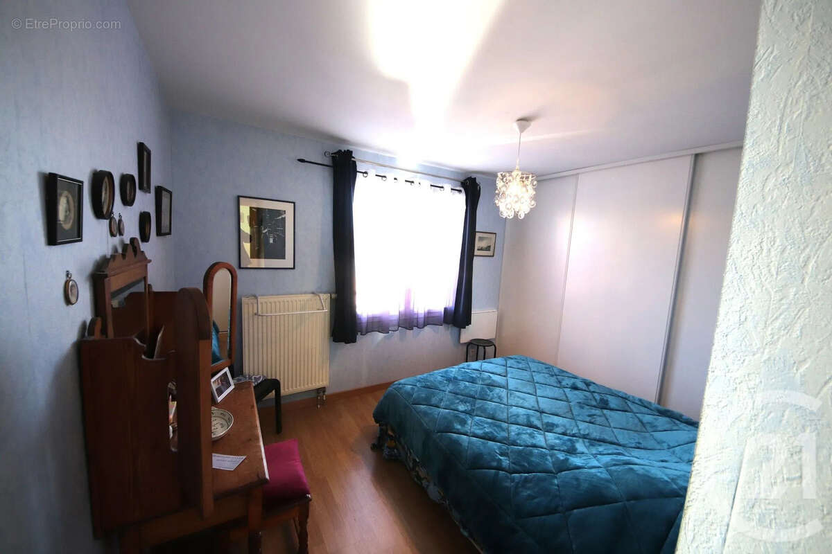 Maison à LACROIX-FALGARDE