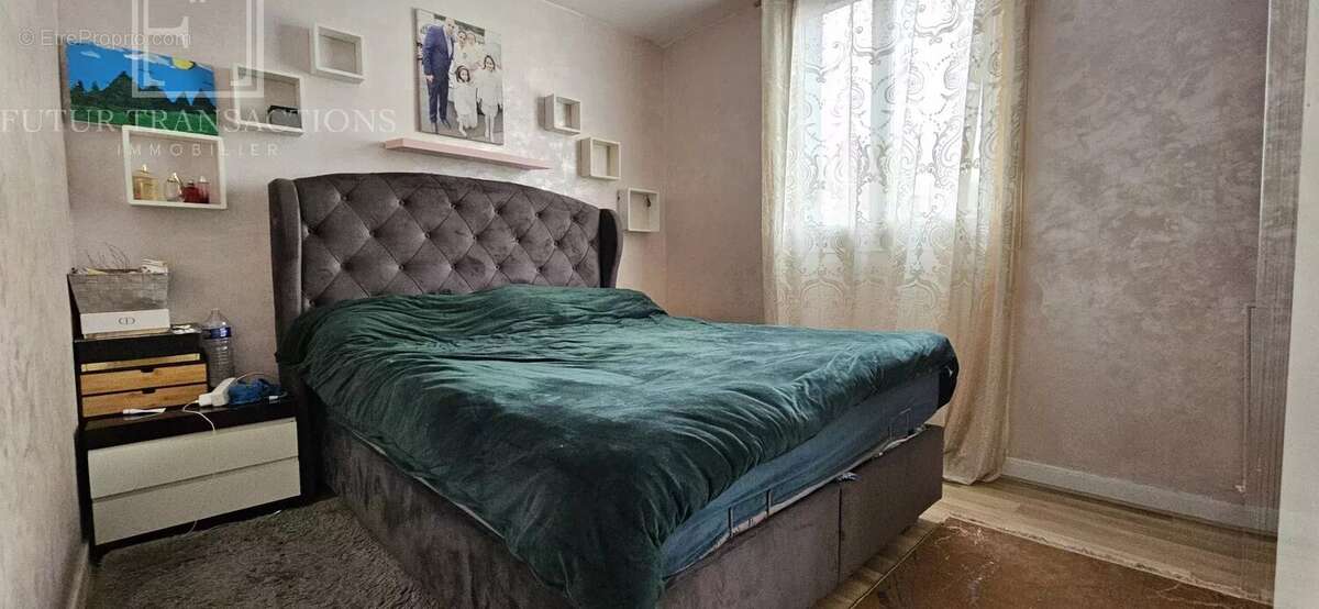 Appartement à COLOMBES