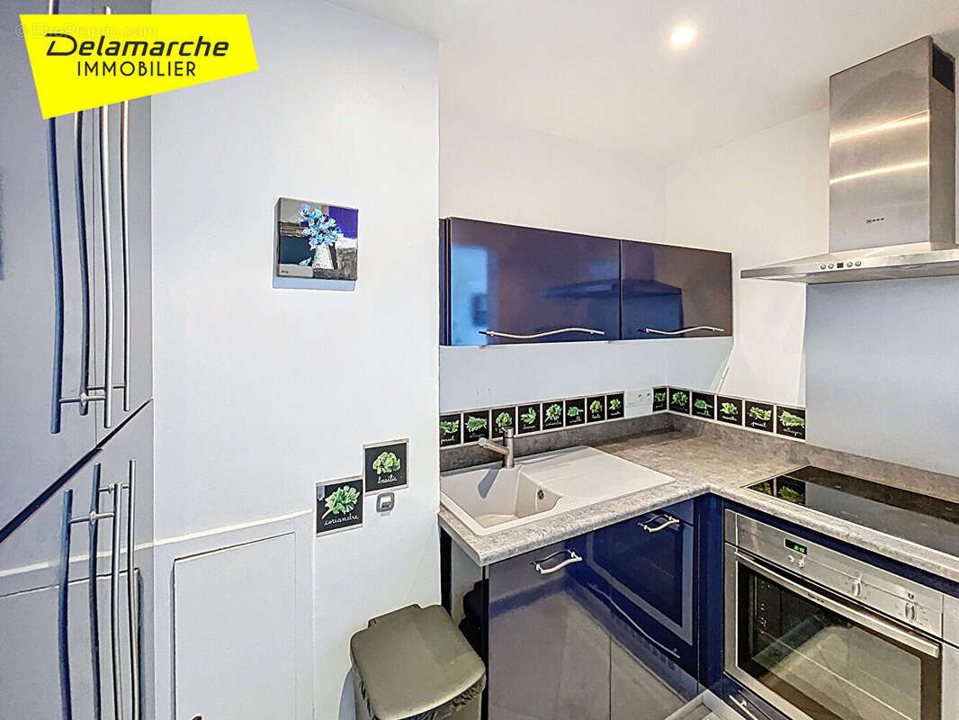 Appartement à DONVILLE-LES-BAINS