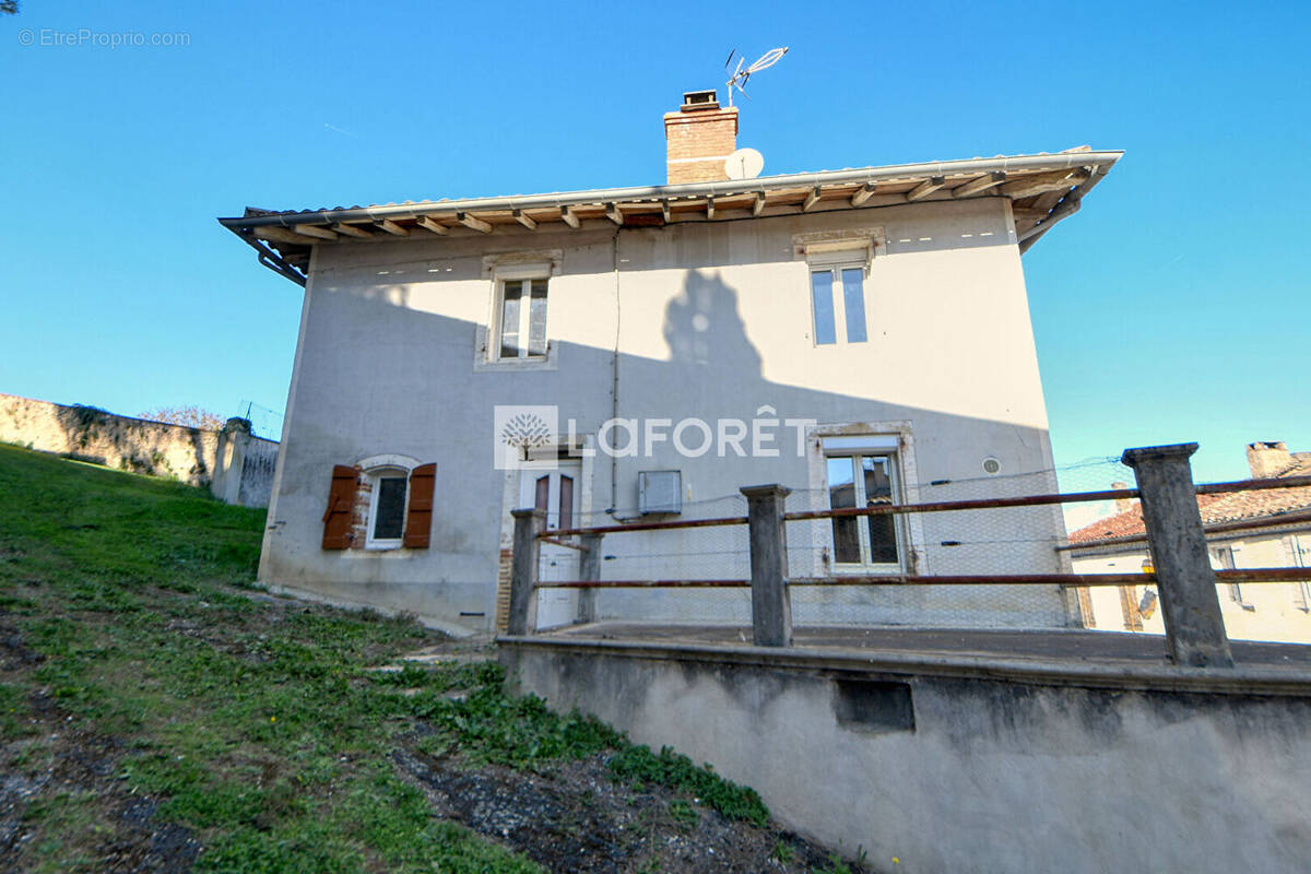 Maison à LISLE-SUR-TARN