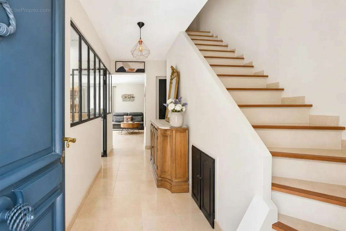 Maison de 6 pièces de 153,72 m² à Vedène - photo 8