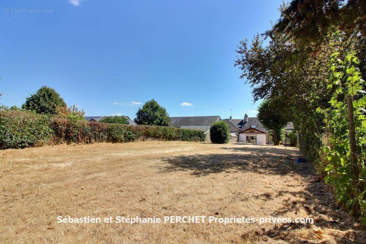 Maison de charme rénovée de 116 m² avec hangar et terrain de 2 630 m² - photo 14