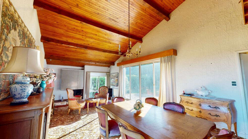 Maison à CASTANET-TOLOSAN