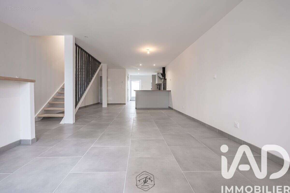 Maison 114 m² à Metzeresche  - photo 2