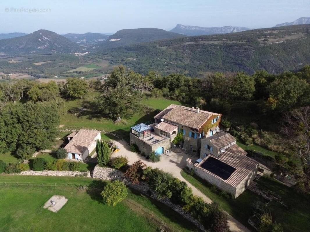 Photo 1 - Maison à EYZAHUT
