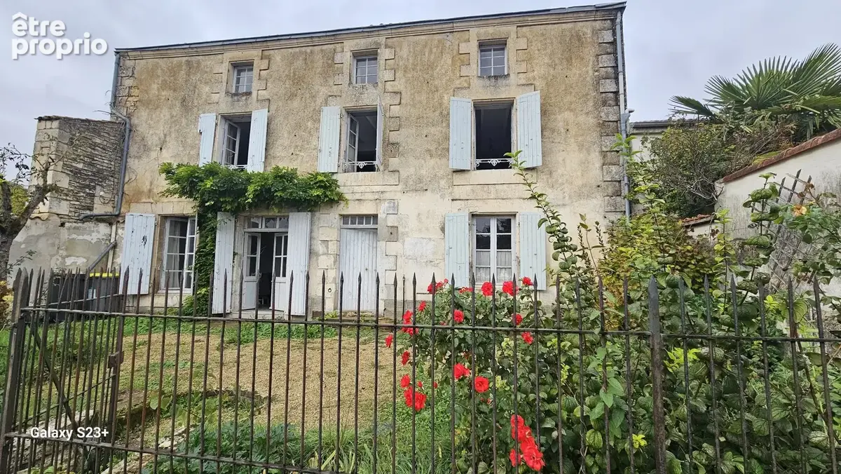Maison à VILLIERS-EN-PLAINE