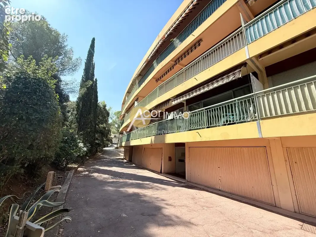 Photo Appartement à Six-Fours-Les-Plages au prix de 320 000€