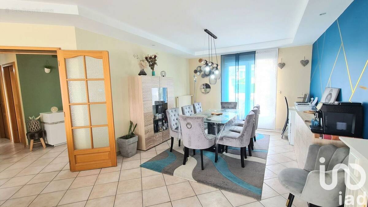 Photo 1 - Maison à COURCELLES-CHAUSSY