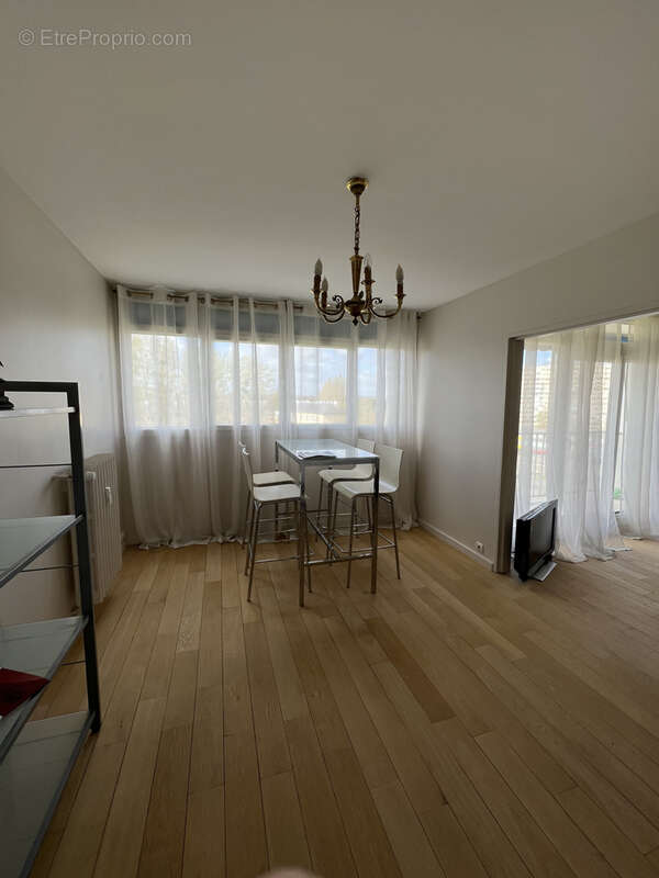 Appartement à SAVIGNY-SUR-ORGE