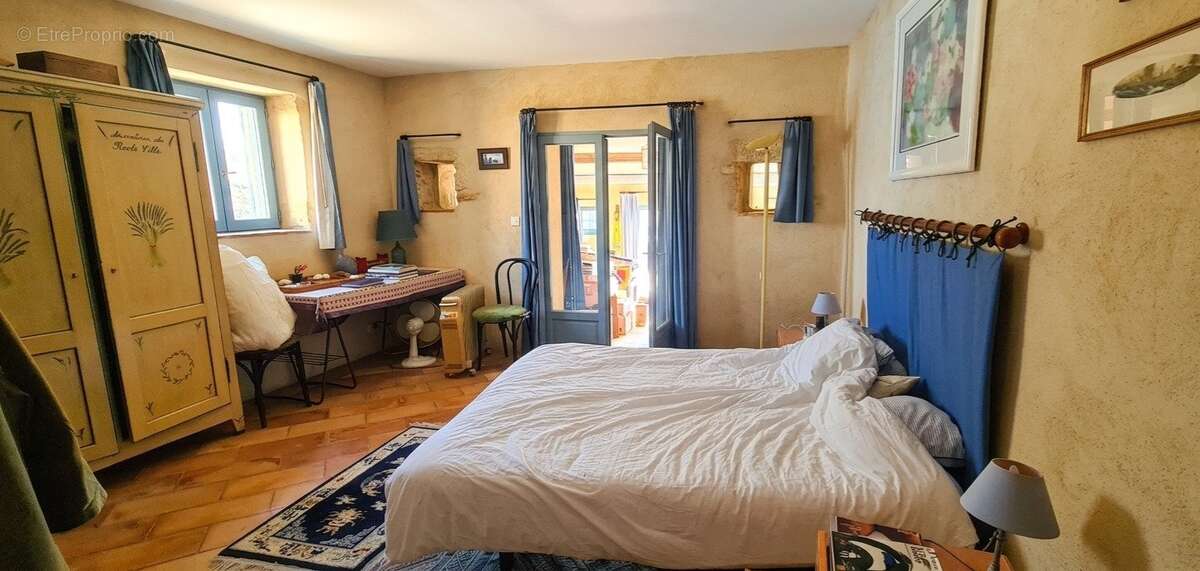 Maison à UZES