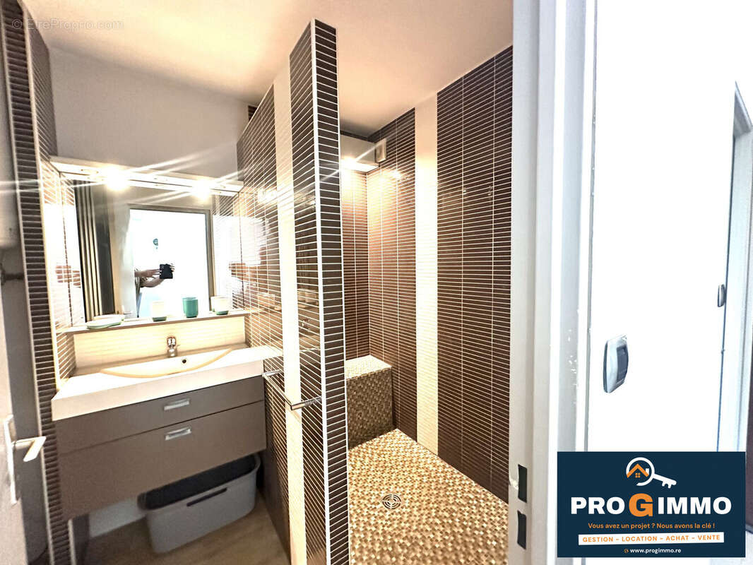 Appartement à SAINT-DENIS