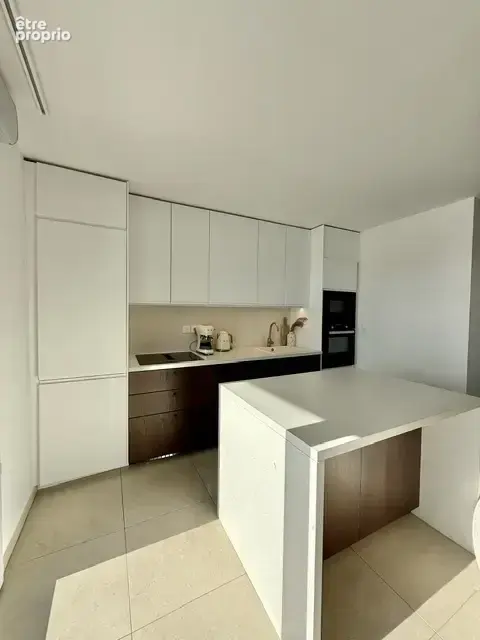 Exclusivité, T3 66m2 avec terrasse 25m2 et un grand garage à Divonne les Bains 01220 - photo 3