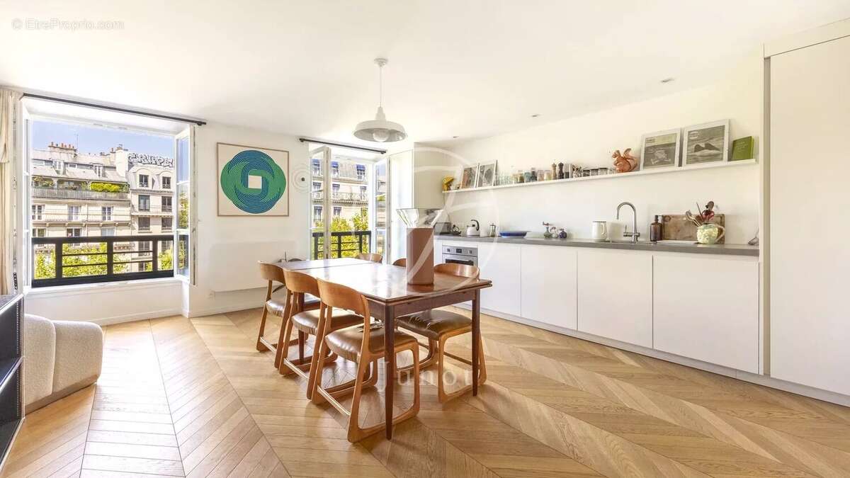 Appartement à PARIS-3E