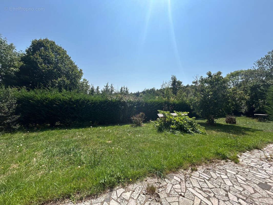 Maison à CHENNEBRUN