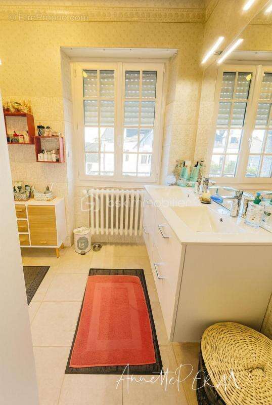 Maison à PLONEOUR-LANVERN