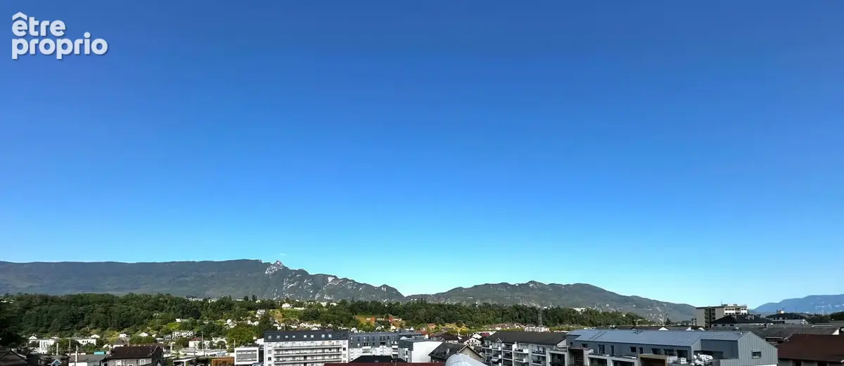 Aix-les-Bains  T4 Dernier Étage avec Vue Panoramique à 360° - photo 8
