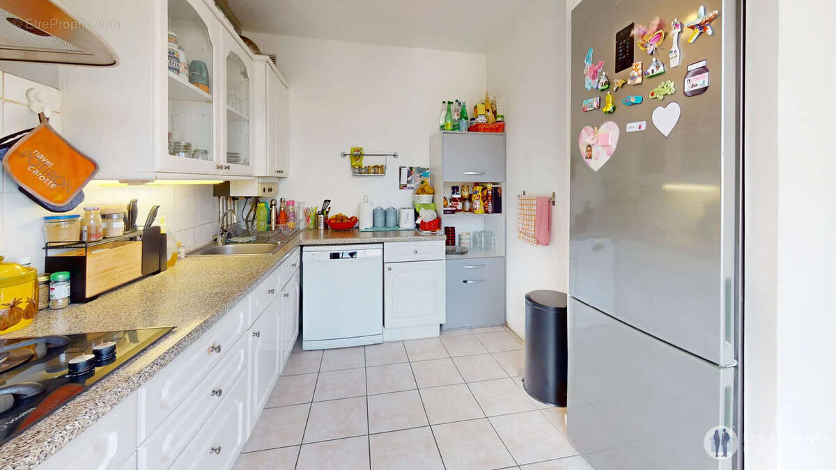 Appartement à SAINT-MARTIN-D'HERES