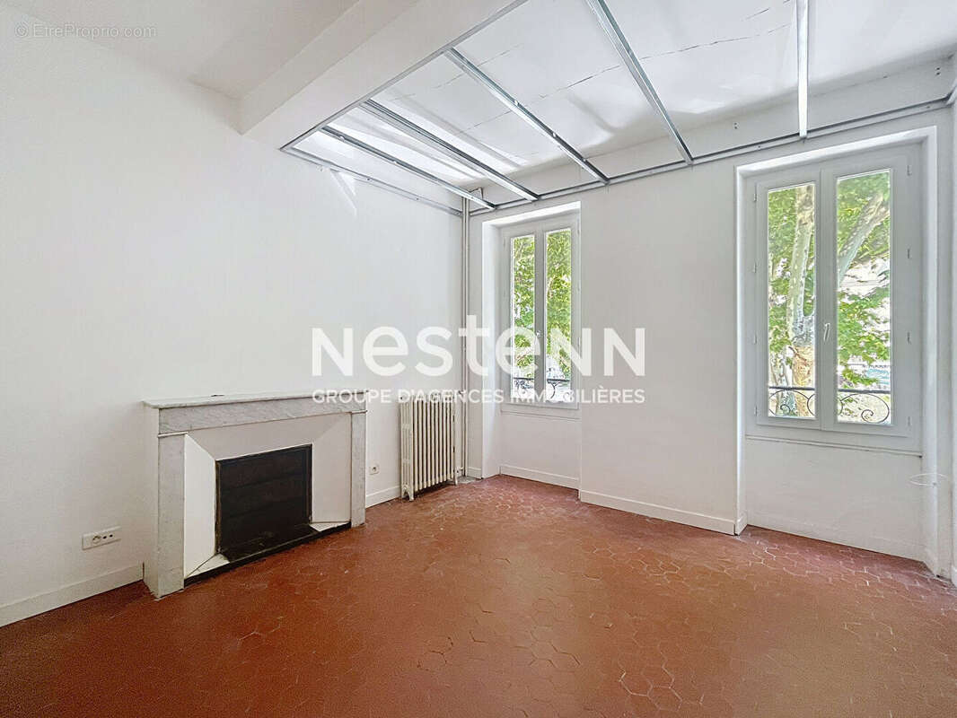 Immeuble à vendre à Saint-Rémy-de-Provence avec local commercial, appartement de 198 m², terrasse et cave - photo 14