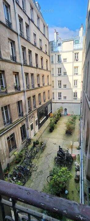 Appartement à PARIS-20E