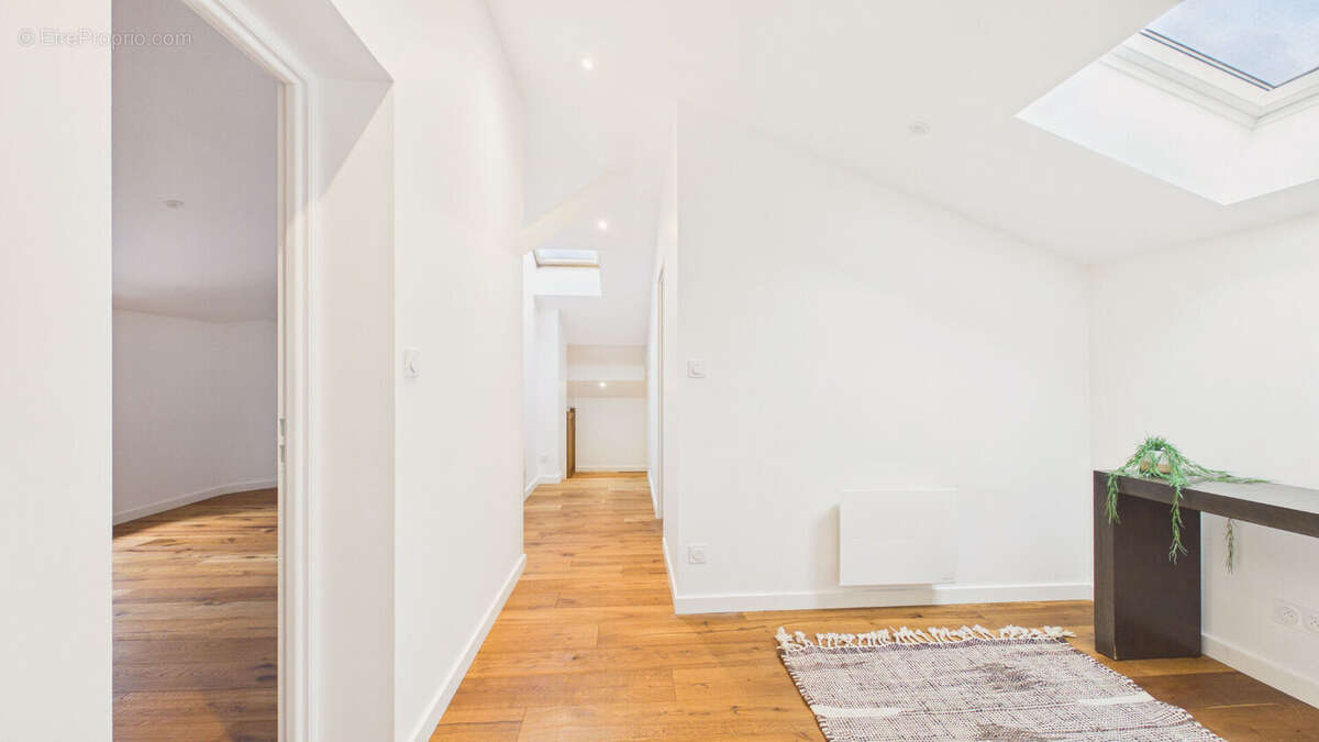 Maison familiale - place Lamothe - photo 15