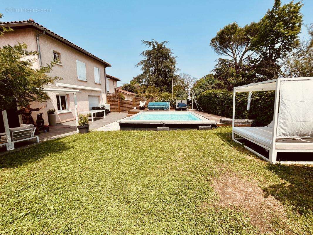 Maison à CALUIRE-ET-CUIRE