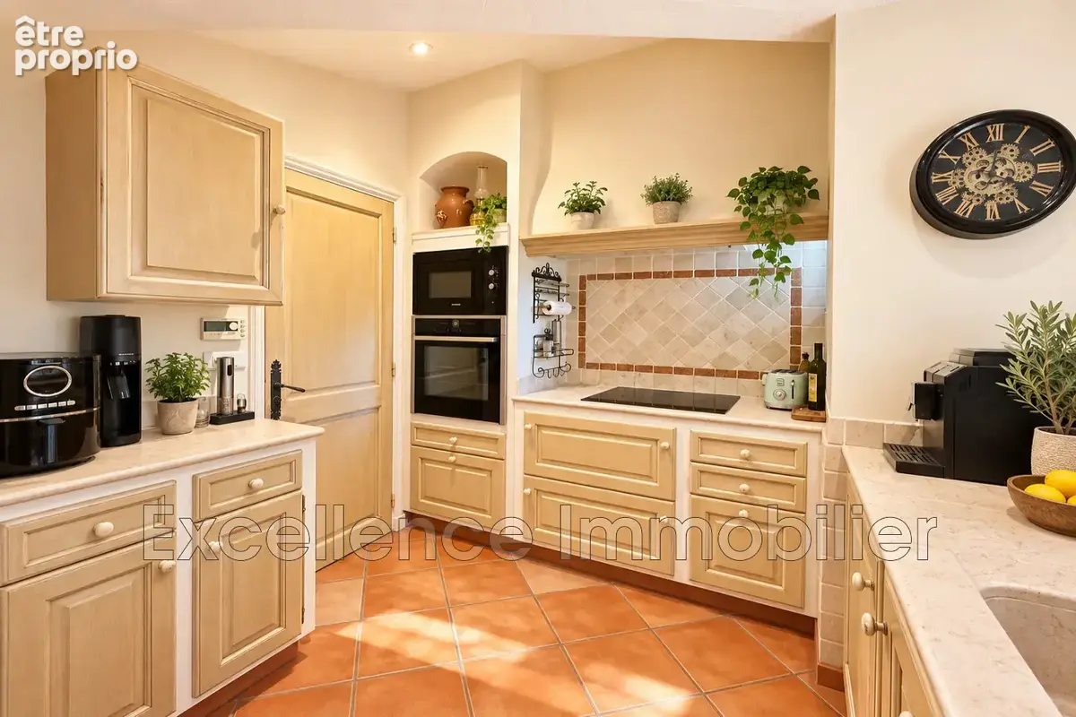 Maison 5 pièces 170 m² à vendre à Sainte-Maxime (83120) - photo 9