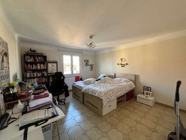   - Maison à TOULOUGES